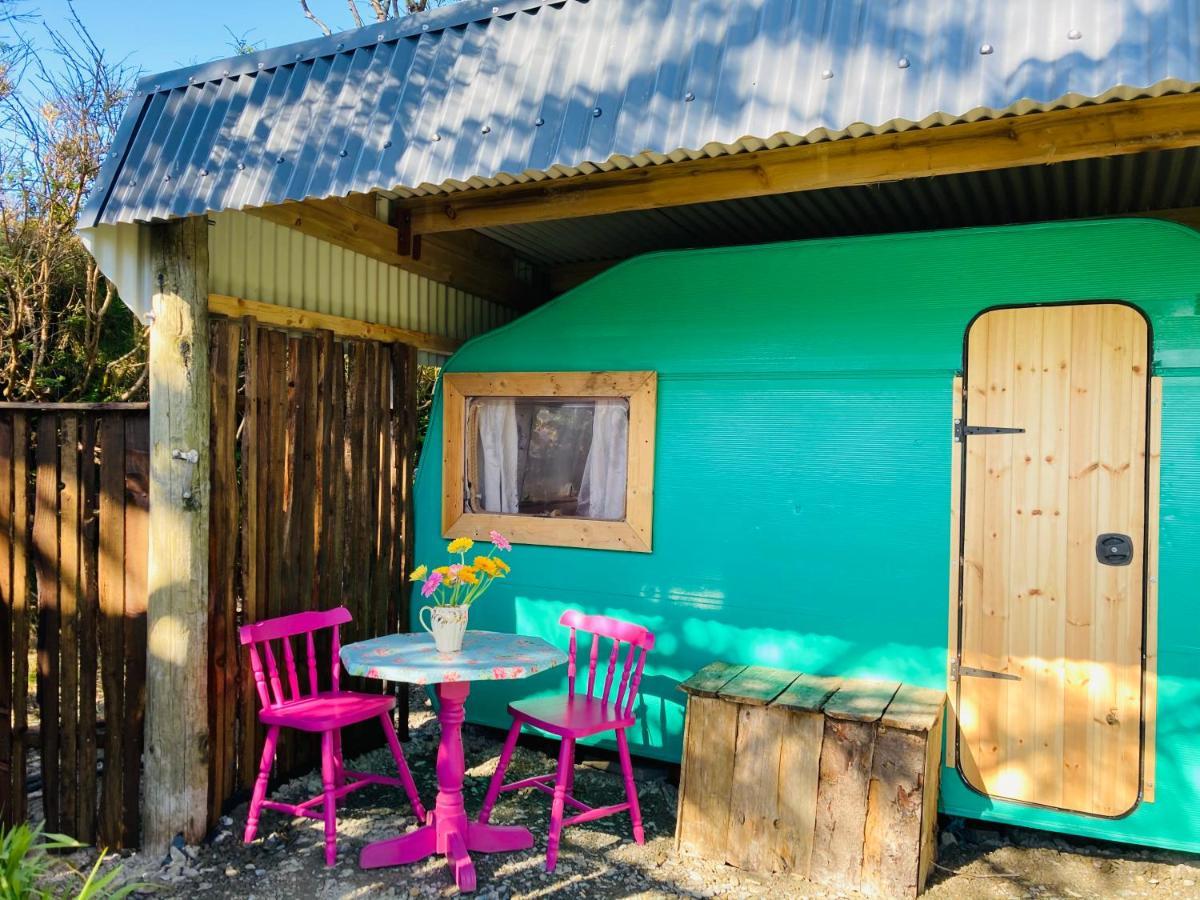 Chapeltown Retro Caravans At Valentia Island Escape酒店 外观 照片