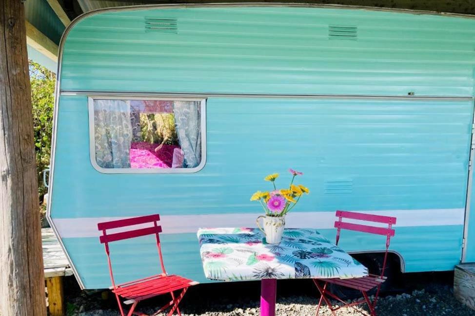 Chapeltown Retro Caravans At Valentia Island Escape酒店 外观 照片