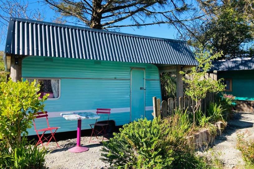 Chapeltown Retro Caravans At Valentia Island Escape酒店 外观 照片